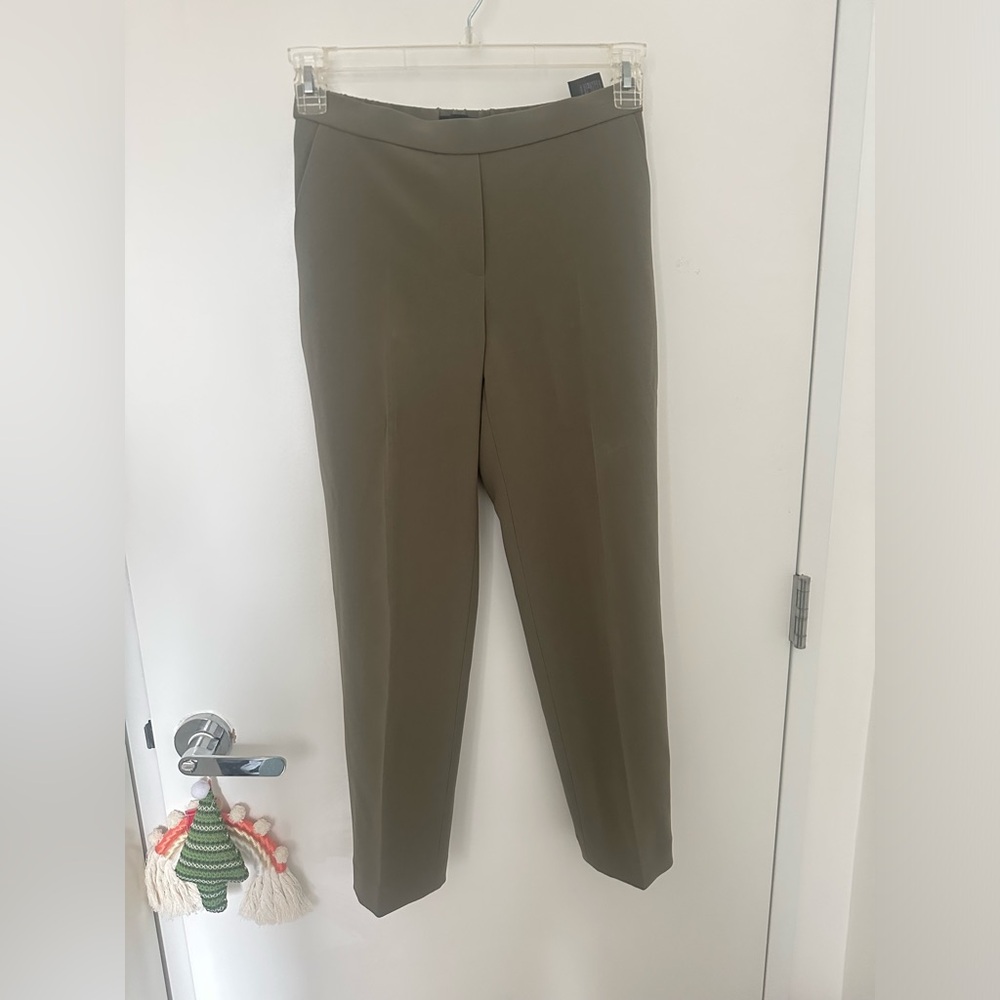 LIKE NEW Theory Women’s Treeca Pull On Trousers Size 0